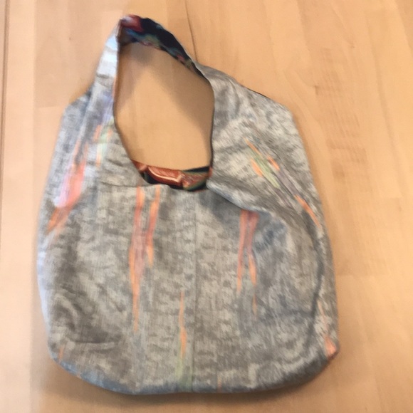 Reversible tote bag - Picture 2 of 2